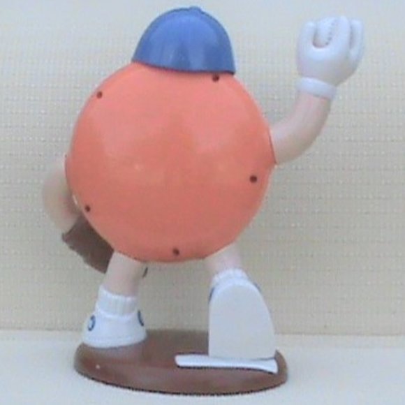 M & M Baseball figurine dispenser - Picture 3 of 6